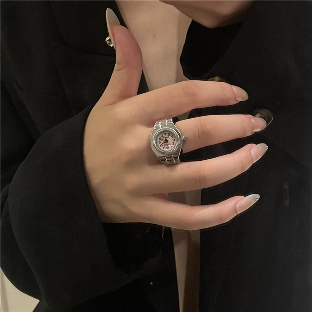 خواتم ساعة يد صغيرة بتصميم بان - مراجعة Canvas Strap Watch وسعره